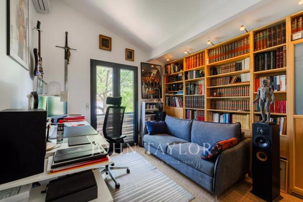 Maison de caractère avec piscine et grand terrain à vendre à Ventabren – Proche Aix-en-Provence