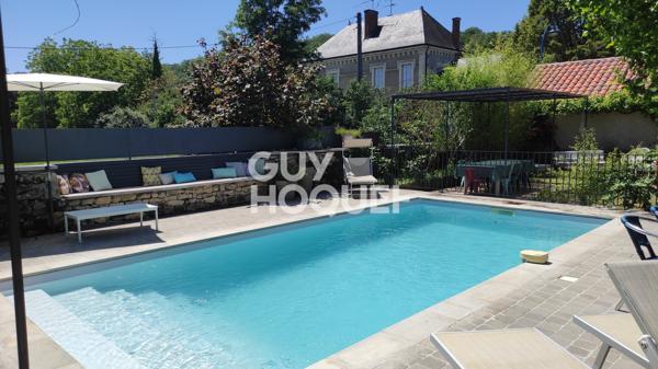 MAISON À VENDRE DE 6 PIÈCES DE 166,00 M²