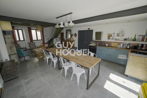 MAISON À VENDRE DE 6 PIÈCES DE 166,00 M²