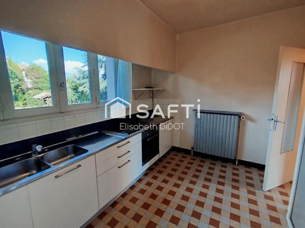 Familiale T5 - Volume - Situation géographique