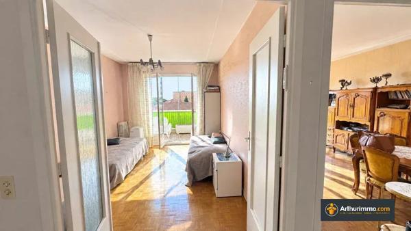 Vente                                                      Appartement
                        
                     4 pièces                      85 m2                     à Nice