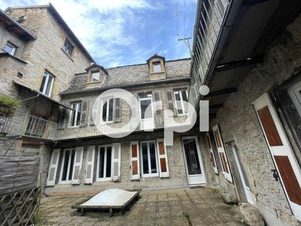 Immeuble à vendre    11 pièces •  Mende