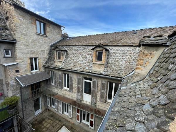 Immeuble à vendre    11 pièces •  Mende