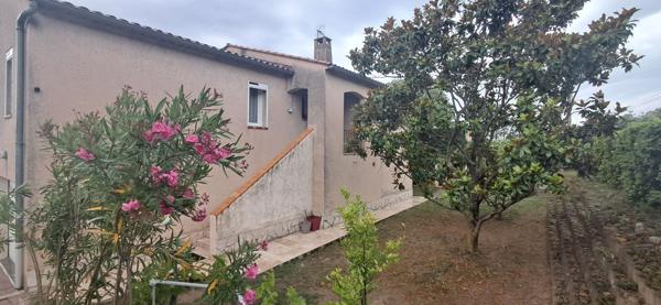 BELLE MAISON AVEC PISCINE MEUBLEE VILLENEUVE