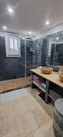 BELLE MAISON AVEC PISCINE MEUBLEE VILLENEUVE