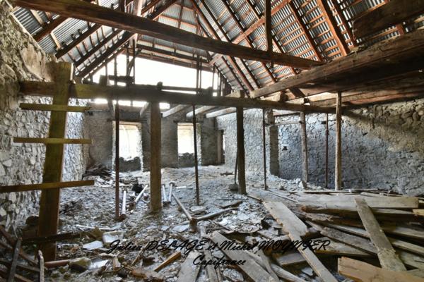 Maison à Rénover dans le village du Lauzet-Ubaye proche de barcelonnette (dep 04)
