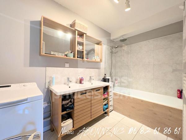 Appartement  4 pièce(s) 79 m2