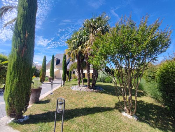 À vendre - Maison bourgeoise, 7 pièces située à Amboise (37400)