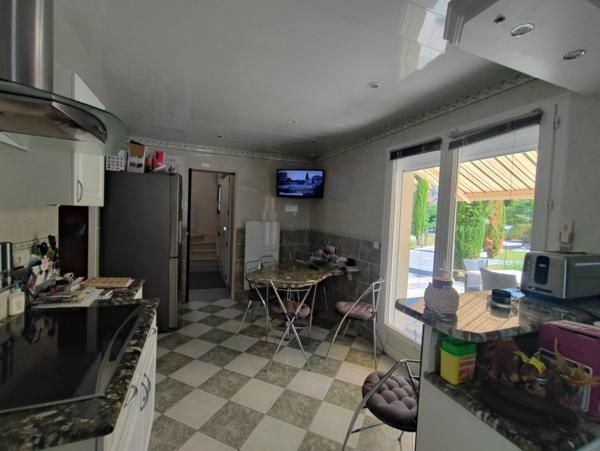 À vendre - Maison bourgeoise, 7 pièces située à Amboise (37400)