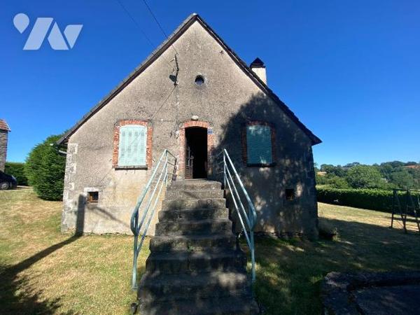 A vendre à Drignac commune d'Ally (CANTAL), dans un hameau verdoyant, au calme avec une jolie v...