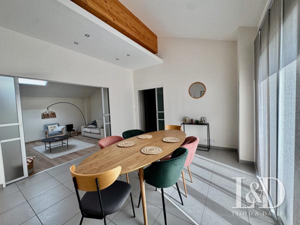 Hôtel-Restaurant avec Licence IV, appart T3 neuf et terrain constructible