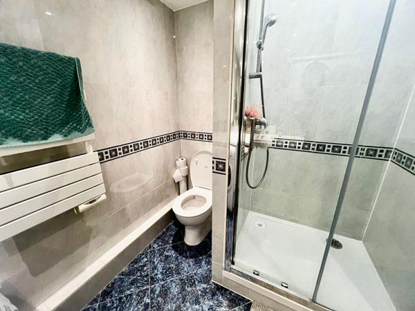 Triangle d'or - Location Grand Studio - 39 m2