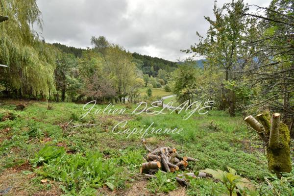 Terrain à batir sur SAINT SAUVEUR à proximité d'EMBRUN (05200)