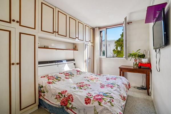 Appartement 3 pièces - ROMAINVILLE CENTRE