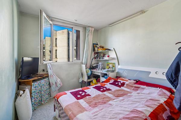 Appartement 3 pièces - ROMAINVILLE CENTRE