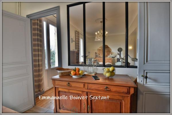 Superbe maison bourgeoise, proche Bergerac, très beaux volumes, jardin, garage, car-port, piscine, solarium, accès voie verte