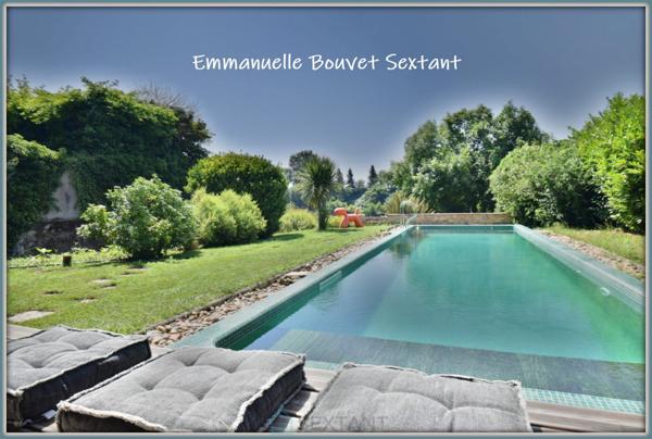 Superbe maison bourgeoise, proche Bergerac, très beaux volumes, jardin, garage, car-port, piscine, solarium, accès voie verte