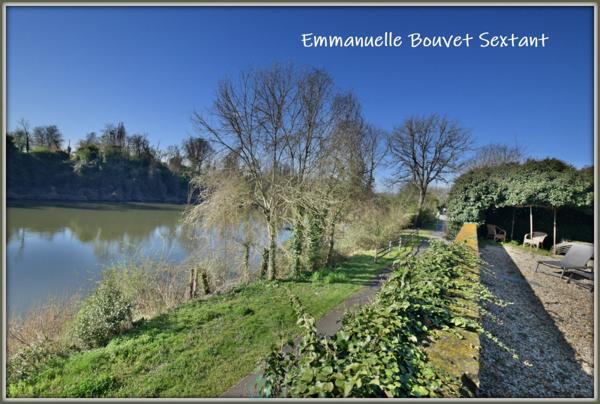 Superbe maison bourgeoise, proche Bergerac, très beaux volumes, jardin, garage, car-port, piscine, solarium, accès voie verte