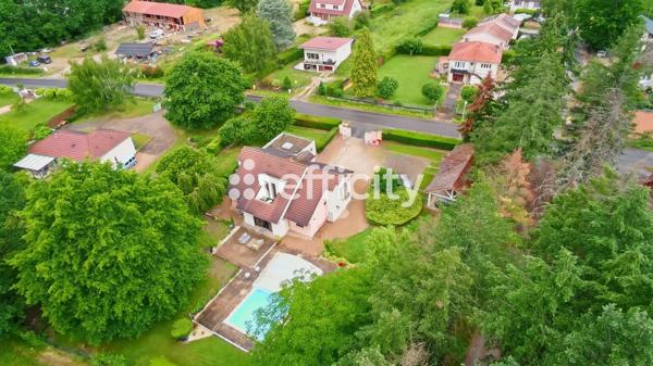 Maison
         9 pièces
        - 205 m² Exclusivité 369 000 € *