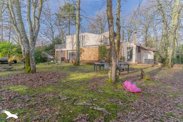 Maison à vendre |  Le Taillan-Médoc |  7 pièces | 188 m²