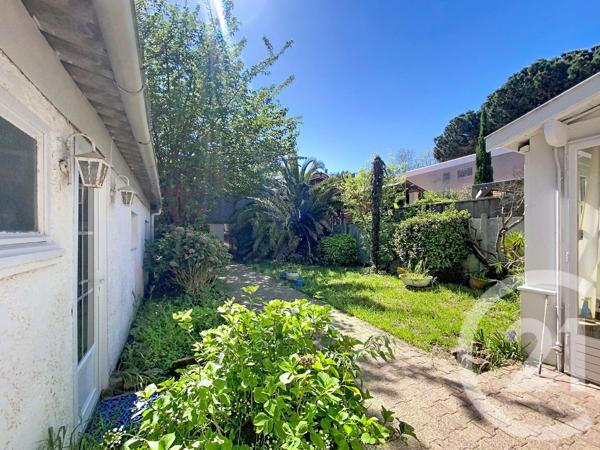 Maison à vendre  6 pièces - 131 m 2   ARCACHON  - 33