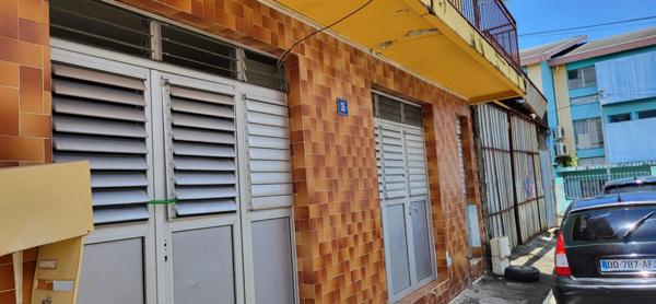 Immeuble T4 x 2 Le Lamentin 194 m2