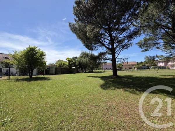 Terrain à vendre  738 m 2   ONDRES  - 40