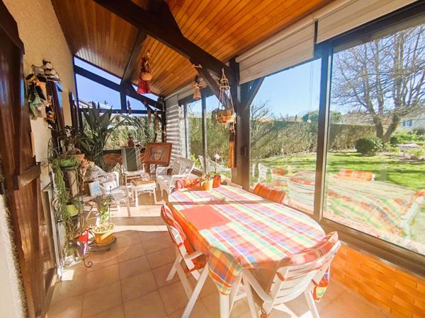 Maison Fontaine Le Comte 7 pièce(s) 167 m2