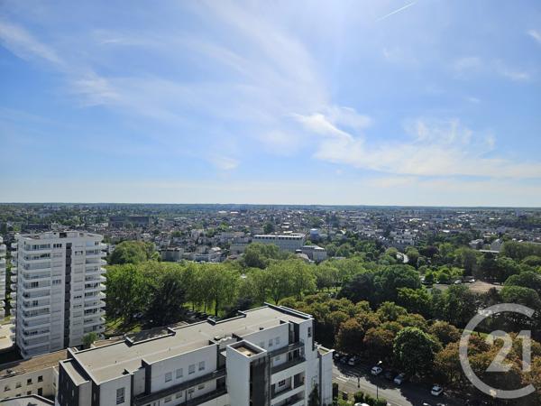 Appartement F5 à vendre  5 pièces - 110,71 m 2   POITIERS  - 86
