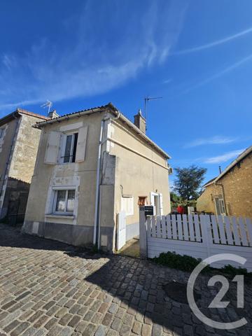 Appartement F5 à vendre  5 pièces - 110,71 m 2   POITIERS  - 86