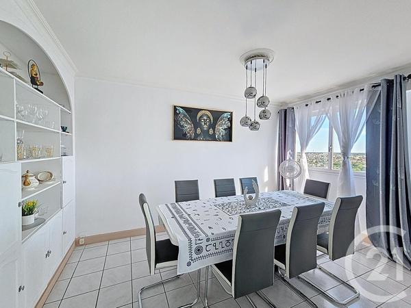 Appartement F5 à vendre  5 pièces - 110,71 m 2   POITIERS  - 86