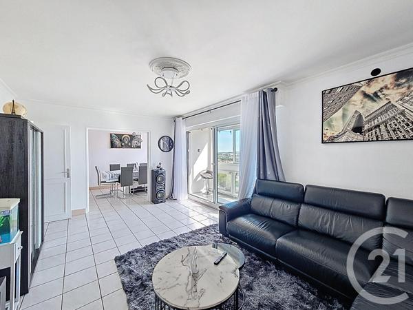 Appartement F5 à vendre  5 pièces - 110,71 m 2   POITIERS  - 86