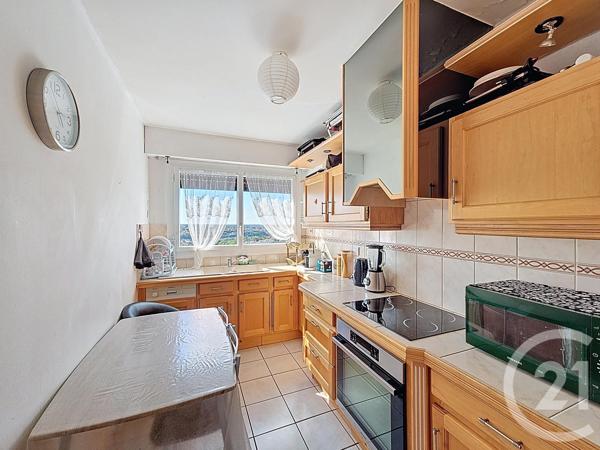Appartement F5 à vendre  5 pièces - 110,71 m 2   POITIERS  - 86