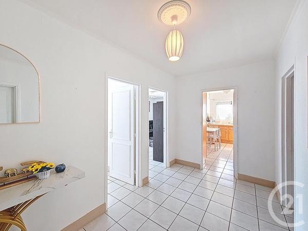 Appartement F5 à vendre  5 pièces - 110,71 m 2   POITIERS  - 86