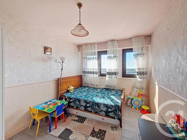 Appartement F5 à vendre  5 pièces - 110,71 m 2   POITIERS  - 86