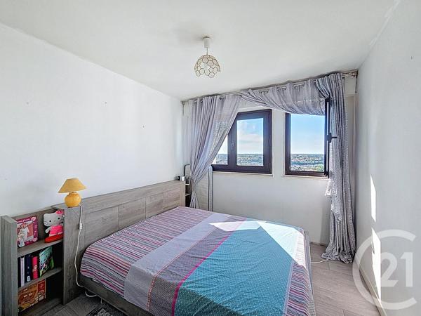Appartement F5 à vendre  5 pièces - 110,71 m 2   POITIERS  - 86