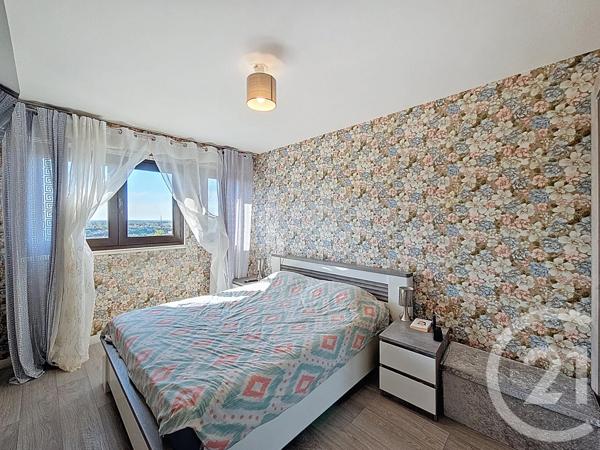 Appartement F5 à vendre  5 pièces - 110,71 m 2   POITIERS  - 86