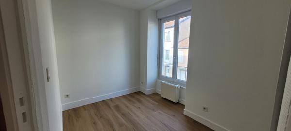 Appartement Type 1 bis 30 m² Rue du Faubourg du Pont Neuf