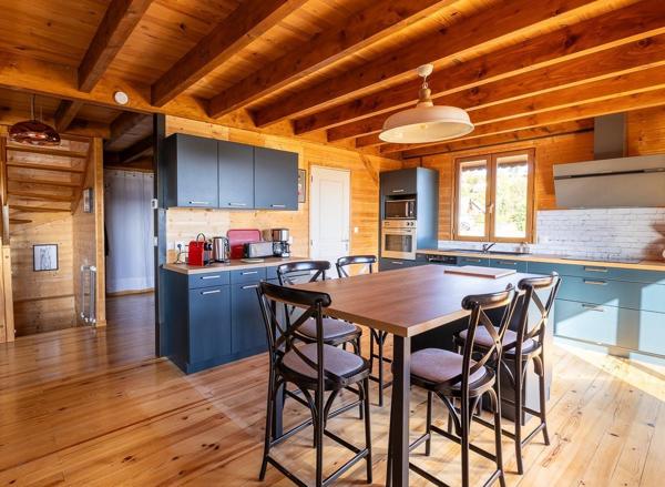Chalet à vendre à Besse-et-Saint-Anastaise (63610) - Puy-de-Dôme