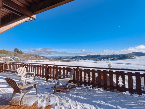 Chalet à vendre à Besse-et-Saint-Anastaise (63610) - Puy-de-Dôme