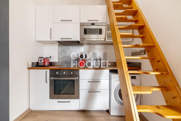 SAINT MICHEL _ T2 parfait état