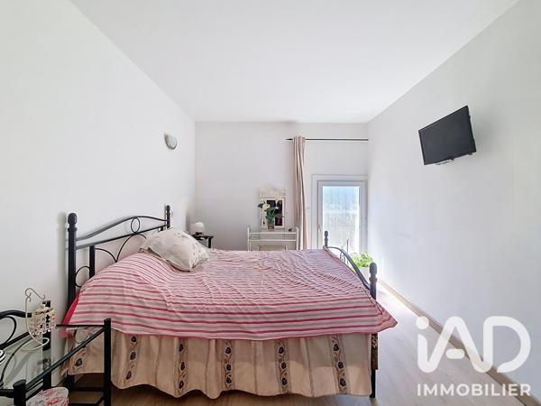 Maison à vendre 6 pièces 157 m² Nîmes