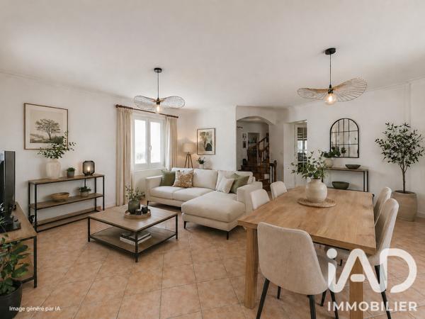 Maison à vendre 6 pièces 157 m² Nîmes