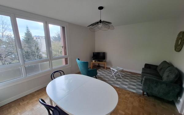 Appartement à louer    1 pièce • 10,62 m2 Compiègne