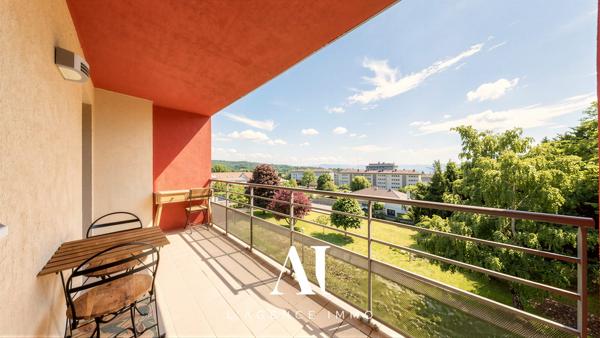 Appartement T2 étage 3/4 Balcon vue Alpes 2 places de parking Gex 01170