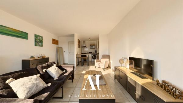 Appartement T2 étage 3/4 Balcon vue Alpes 2 places de parking Gex 01170