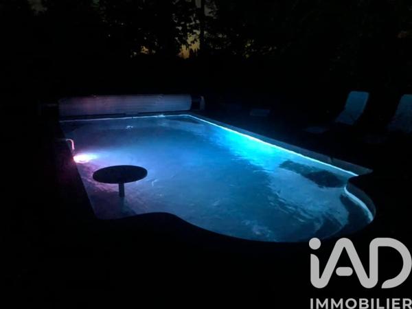 Maison à vendre 15 pièces 305 m² Le Gua