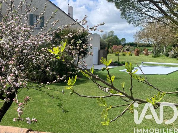 Maison à vendre 15 pièces 305 m² Le Gua