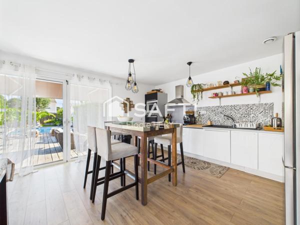 Parempuyre – Maison récente 137 m² avec piscine, 4 chambres et terrasses