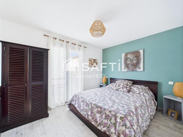 Parempuyre – Maison récente 137 m² avec piscine, 4 chambres et terrasses